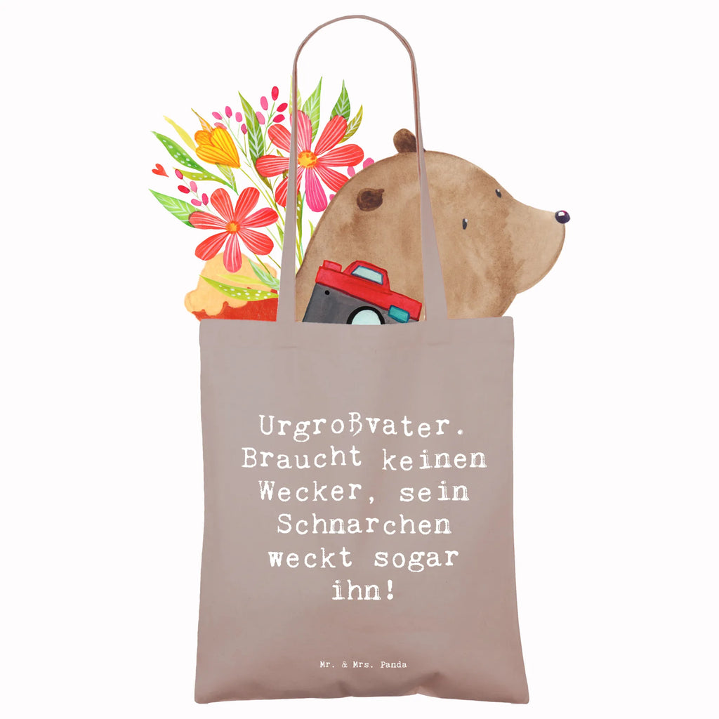 Tote bag Saying Urgroßvater. Braucht keinen Wecker, sein Schnarchen weckt sogar ihn! Beuteltasche, Beutel, Einkaufstasche, Jutebeutel, Stoffbeutel, Tasche, Shopper, Umhängetasche, Strandtasche, Schultertasche, Stofftasche, Tragetasche, Badetasche, Jutetasche, Einkaufstüte, Laptoptasche, Familie, Vatertag, Muttertag, Bruder, Schwester, Mama, Papa, Oma, Opa