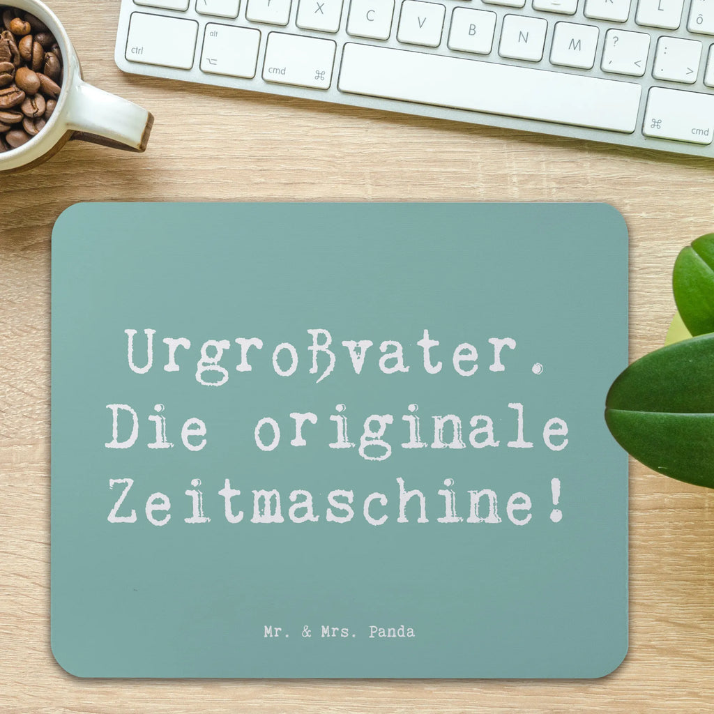 Mouse mat Saying Urgroßvater. Die originale Zeitmaschine! Mousepad, Computer zubehör, Büroausstattung, PC Zubehör, Arbeitszimmer, Mauspad, Einzigartiges Mauspad, Designer Mauspad, Mausunterlage, Mauspad Büro, Familie, Vatertag, Muttertag, Bruder, Schwester, Mama, Papa, Oma, Opa