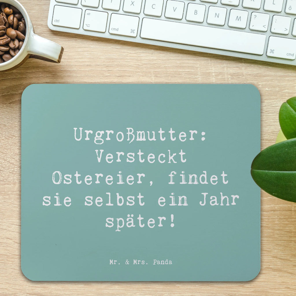 Mouse mat Saying Urgroßmutter: Versteckt Ostereier, findet sie selbst ein Jahr später! Mousepad, Computer zubehör, Büroausstattung, PC Zubehör, Arbeitszimmer, Mauspad, Einzigartiges Mauspad, Designer Mauspad, Mausunterlage, Mauspad Büro, Familie, Vatertag, Muttertag, Bruder, Schwester, Mama, Papa, Oma, Opa