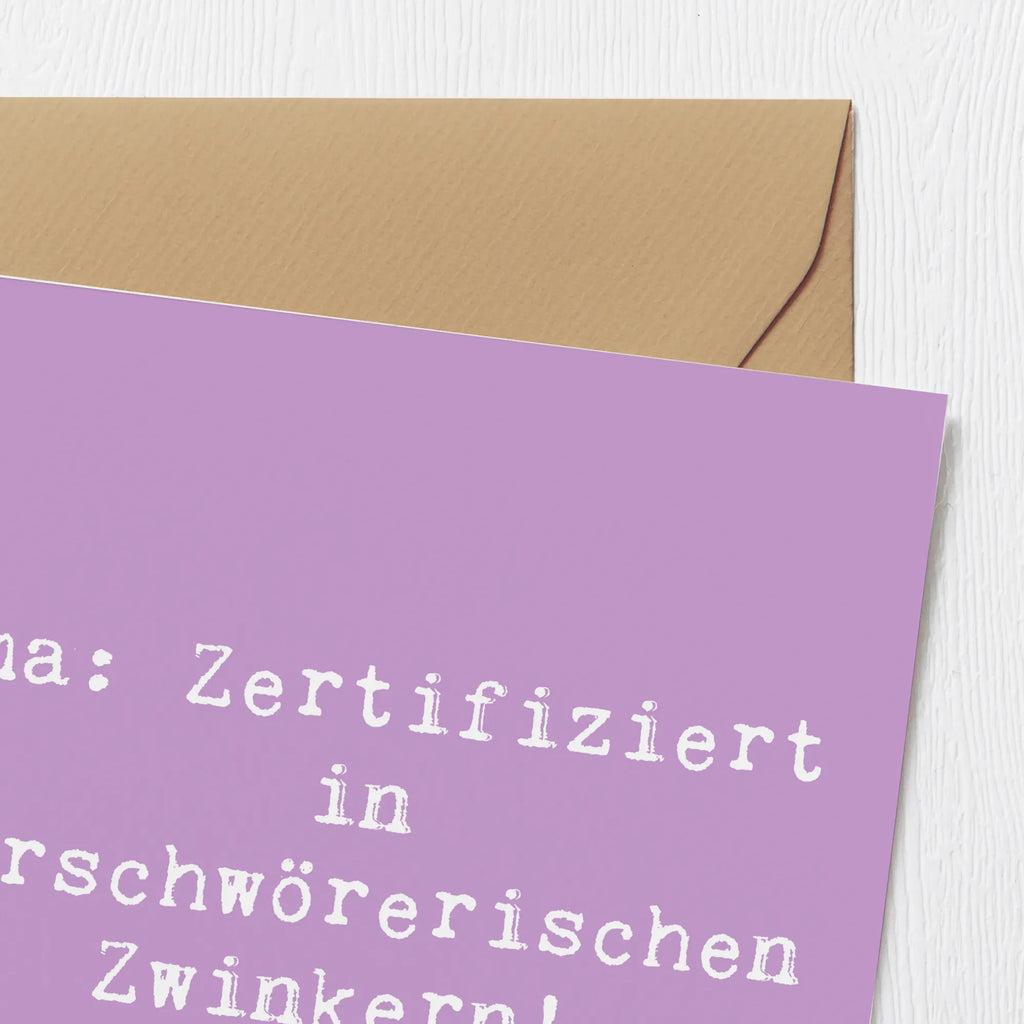 Deluxe Card Saying Oma: Zertifiziert in verschwörerischen Zwinkern! Karte, Hochwertige Klappkarte, Einladungskarte, Hochzeitskarte, Geburtstagskarte, Grußkarte, Glückwunschkarte, Klappkarte, Hochwertige Grußkarte, Familie, Vatertag, Muttertag, Bruder, Schwester, Mama, Papa, Oma, Opa