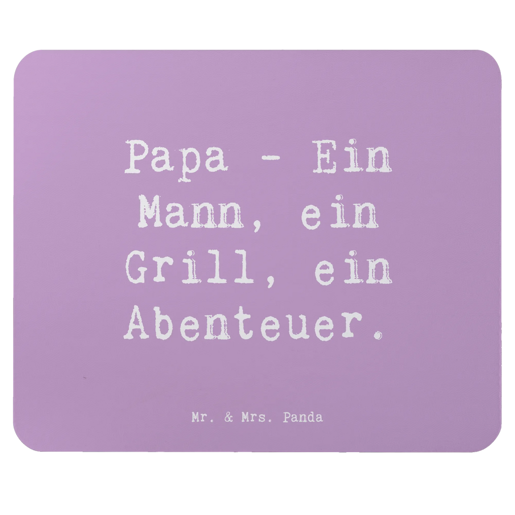 Mouse mat Saying Papa - Ein Mann, ein Grill, ein Abenteuer. Einzigartiges Mauspad, Mausunterlage, Mauspad, Arbeitszimmer, Mousepad, Computer zubehör, PC Zubehör, Mauspad Büro, Büroausstattung, Designer Mauspad, Familie, Vatertag, Muttertag, Bruder, Schwester, Mama, Papa, Oma, Opa