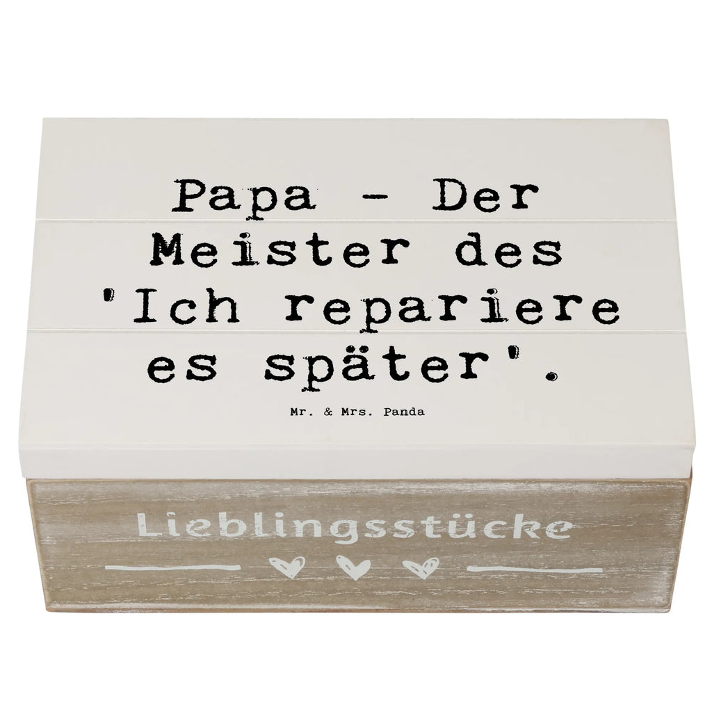 Wooden chest Saying Papa - Der Meister des 'Ich repariere es später'. Aufbewahrungsbox aus Holz, fotobox, Erinnerungskiste, Box aus Holz, aufbewahrungskiste mit deckel, Holzbox mit Deckel, schmuckbox, schatzkiste holz, Box, holzschatulle, Holztruhe, schmuckkiste, fotokiste, Kiste, schatztruhe, holzkästchen, truhe mit deckel, Geschenkbox, erinnerungsbox holz, Holzbox, geschenkbox holz, Aufbewahrungsbox, kiste holz, Schatzkiste, box holz, schmucktruhe, Kiste mit Deckel, holzschachtel, Holz Aufbewahrungsbox, Schatulle, Aufbewahrungskiste, geschenkkiste, truhe holz, Holzkiste mit Deckel, Erinnerungsbox, Aufbewahrungstruhe, Truhe, Aufbewahrungsbox Holz, geschenkbox mit deckel, Holzkiste, Vatertag, Opa, Familie, Mama, Oma, Papa, Schwester, Muttertag, Bruder