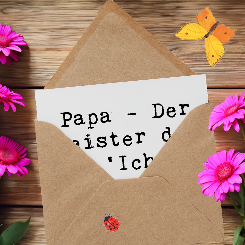 Deluxe Card Saying Papa - Der Meister des 'Ich repariere es später'. Hochwertige Grußkarte, Karte, Hochwertige Klappkarte, Glückwunschkarte, Klappkarte, Geburtstagskarte, Grußkarte, Hochzeitskarte, Einladungskarte, Familie, Vatertag, Muttertag, Bruder, Schwester, Mama, Papa, Oma, Opa