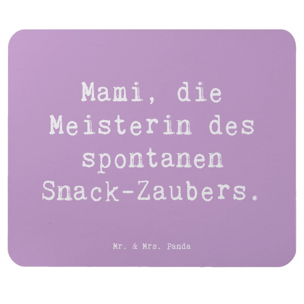 Mouse mat Saying Mami, die Meisterin des spontanen Snack-Zaubers. Mousepad, Computer zubehör, Büroausstattung, PC Zubehör, Arbeitszimmer, Mauspad, Einzigartiges Mauspad, Designer Mauspad, Mausunterlage, Mauspad Büro, Familie, Vatertag, Muttertag, Bruder, Schwester, Mama, Papa, Oma, Opa