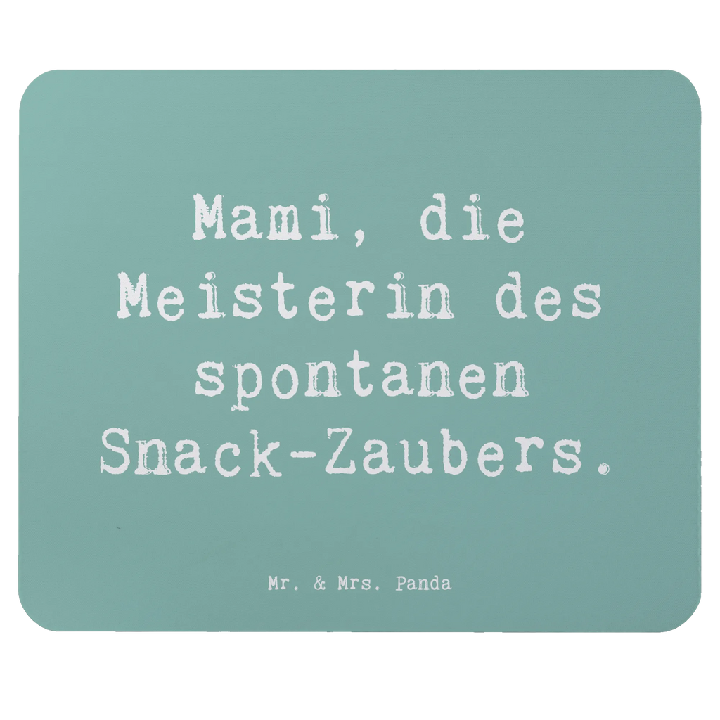 Mouse mat Saying Mami, die Meisterin des spontanen Snack-Zaubers. Mousepad, Computer zubehör, Büroausstattung, PC Zubehör, Arbeitszimmer, Mauspad, Einzigartiges Mauspad, Designer Mauspad, Mausunterlage, Mauspad Büro, Familie, Vatertag, Muttertag, Bruder, Schwester, Mama, Papa, Oma, Opa