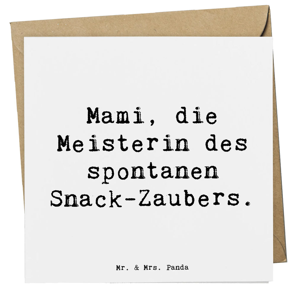 Deluxe Card Saying Mami, die Meisterin des spontanen Snack-Zaubers. Klappkarte, Karte, Hochwertige Klappkarte, Geburtstagskarte, Hochwertige Grußkarte, Glückwunschkarte, Grußkarte, Hochzeitskarte, Einladungskarte, Familie, Vatertag, Muttertag, Bruder, Schwester, Mama, Papa, Oma, Opa