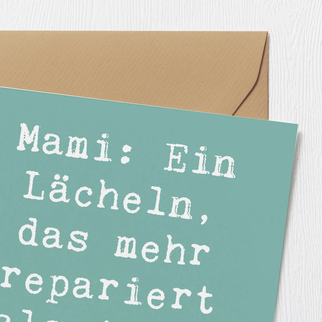 Deluxe Card Saying Mami: Ein Lächeln, das mehr repariert als jedes Werkzeug. Klappkarte, Hochwertige Grußkarte, Karte, Hochzeitskarte, Geburtstagskarte, Einladungskarte, Hochwertige Klappkarte, Grußkarte, Glückwunschkarte, Familie, Vatertag, Muttertag, Bruder, Schwester, Mama, Papa, Oma, Opa