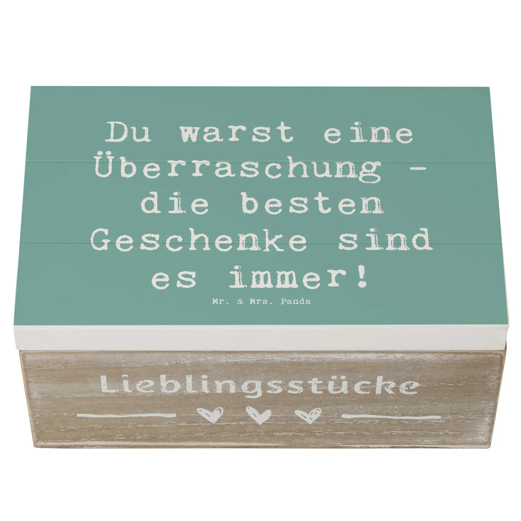 Holzkiste Spruch Überraschung Adoptivkind Holzkiste, Truhe, Erinnerungskiste, Geschenkdose, Schatzkiste, Kiste, Dekokiste, XXL, Aufbewahrungsbox, Geschenkbox, Erinnerungsbox, Schatulle, Familie, Vatertag, Muttertag, Bruder, Schwester, Mama, Papa, Oma, Opa
