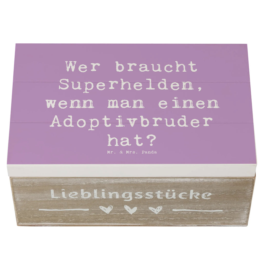 Wooden chest Saying Wer braucht Superhelden, wenn man einen Adoptivbruder hat? Schatzkiste, Aufbewahrungsbox, Erinnerungskiste, Holzkiste, Dekokiste, Geschenkbox, XXL, Erinnerungsbox, Geschenkdose, Kiste, Truhe, Schatulle, Familie, Vatertag, Muttertag, Bruder, Schwester, Mama, Papa, Oma, Opa