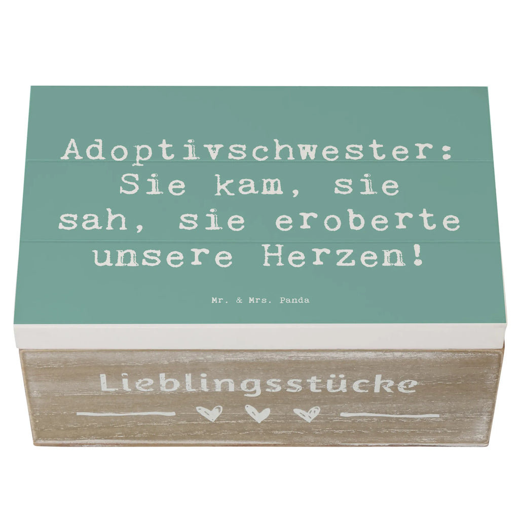Holzkiste Spruch Adoptivschwester Herz Holzkiste, Schatzkiste, Geschenkbox, Erinnerungsbox, Erinnerungskiste, Dekokiste, Geschenkdose, Aufbewahrungsbox, XXL, Truhe, Schatulle, Kiste, Familie, Vatertag, Muttertag, Bruder, Schwester, Mama, Papa, Oma, Opa