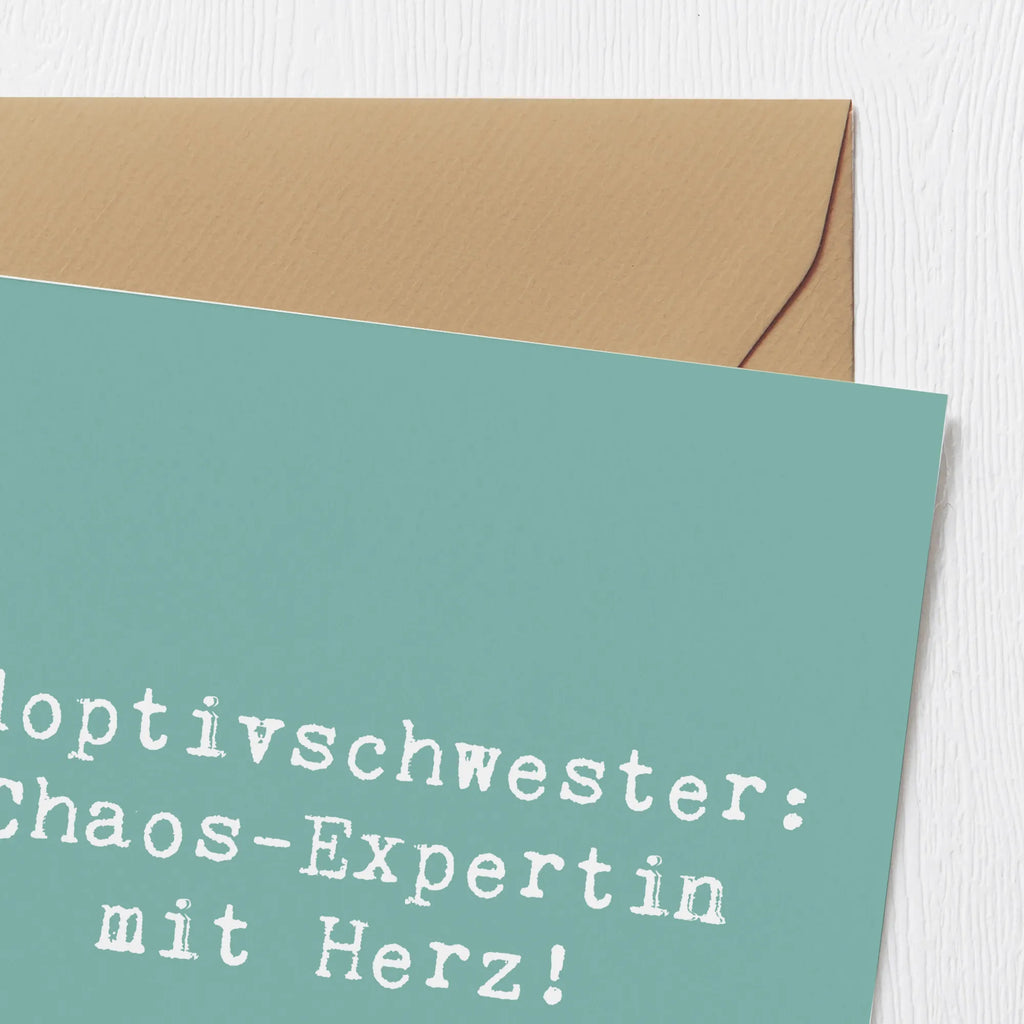 Deluxe Card Saying Adoptivschwester: Chaos-Expertin mit Herz! Hochwertige Grußkarte, Hochzeitskarte, Karte, Einladungskarte, Geburtstagskarte, Hochwertige Klappkarte, Grußkarte, Glückwunschkarte, Klappkarte, Familie, Vatertag, Muttertag, Bruder, Schwester, Mama, Papa, Oma, Opa