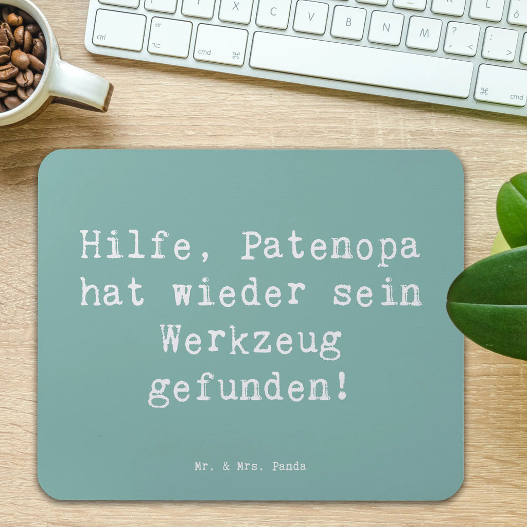 Mouse mat Saying Hilfe, Patenopa hat wieder sein Werkzeug gefunden! Mousepad, Computer zubehör, Büroausstattung, PC Zubehör, Arbeitszimmer, Mauspad, Einzigartiges Mauspad, Designer Mauspad, Mausunterlage, Mauspad Büro, Familie, Vatertag, Muttertag, Bruder, Schwester, Mama, Papa, Oma, Opa