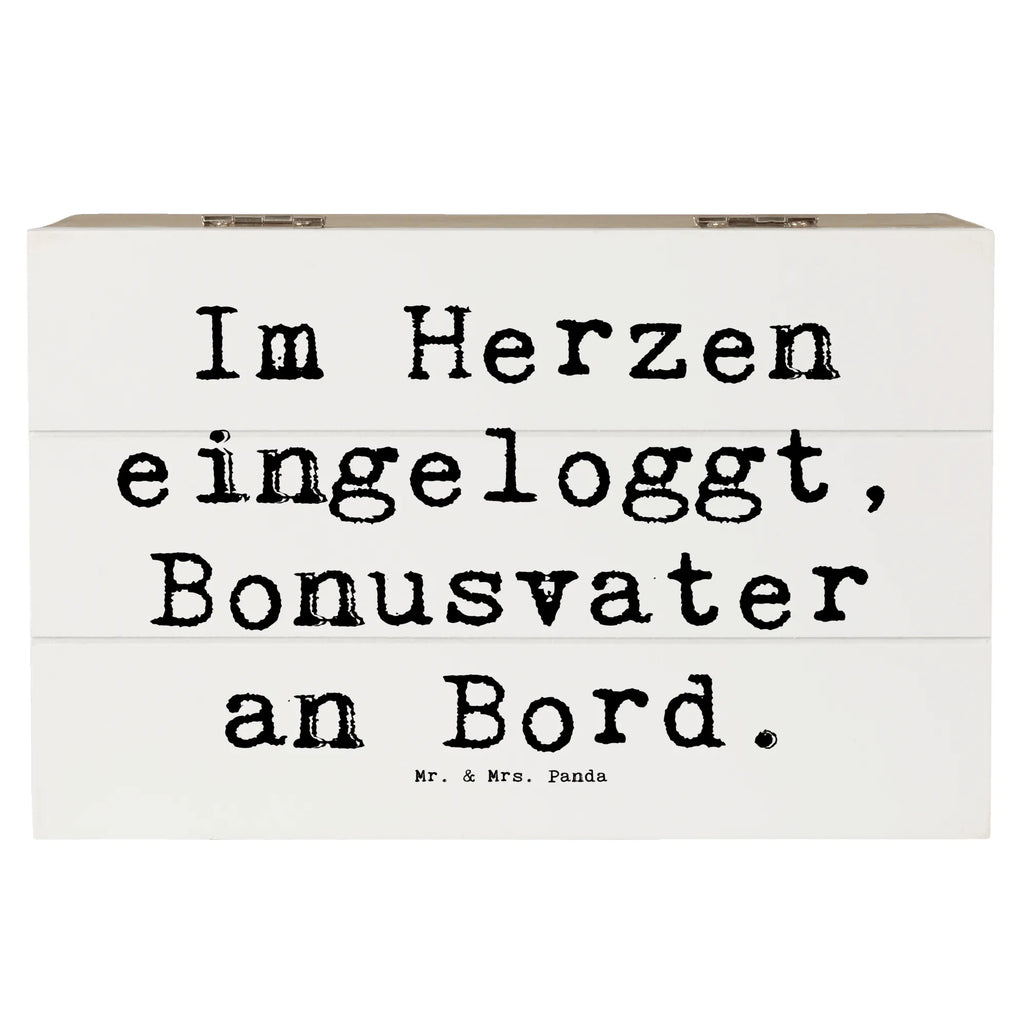 Wooden chest Saying Im Herzen eingeloggt, Bonusvater an Bord. Schatzkiste, Erinnerungsbox, Schatulle, XXL, Kiste, Erinnerungskiste, Aufbewahrungsbox, Geschenkbox, Dekokiste, Truhe, Geschenkdose, Holzkiste, Familie, Vatertag, Muttertag, Bruder, Schwester, Mama, Papa, Oma, Opa