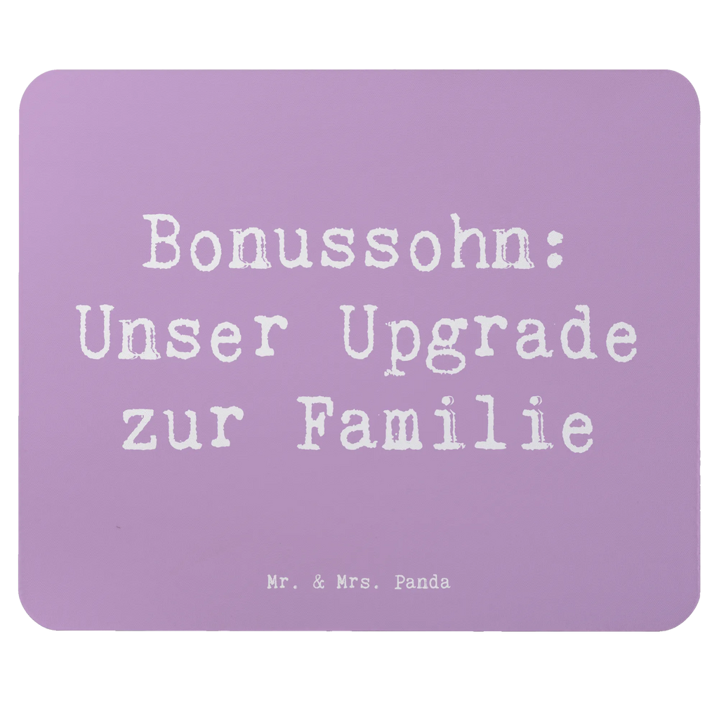 Mouse mat Saying Bonussohn: Unser Upgrade zur Familie Mousepad, Computer zubehör, Büroausstattung, PC Zubehör, Arbeitszimmer, Mauspad, Einzigartiges Mauspad, Designer Mauspad, Mausunterlage, Mauspad Büro, Familie, Vatertag, Muttertag, Bruder, Schwester, Mama, Papa, Oma, Opa