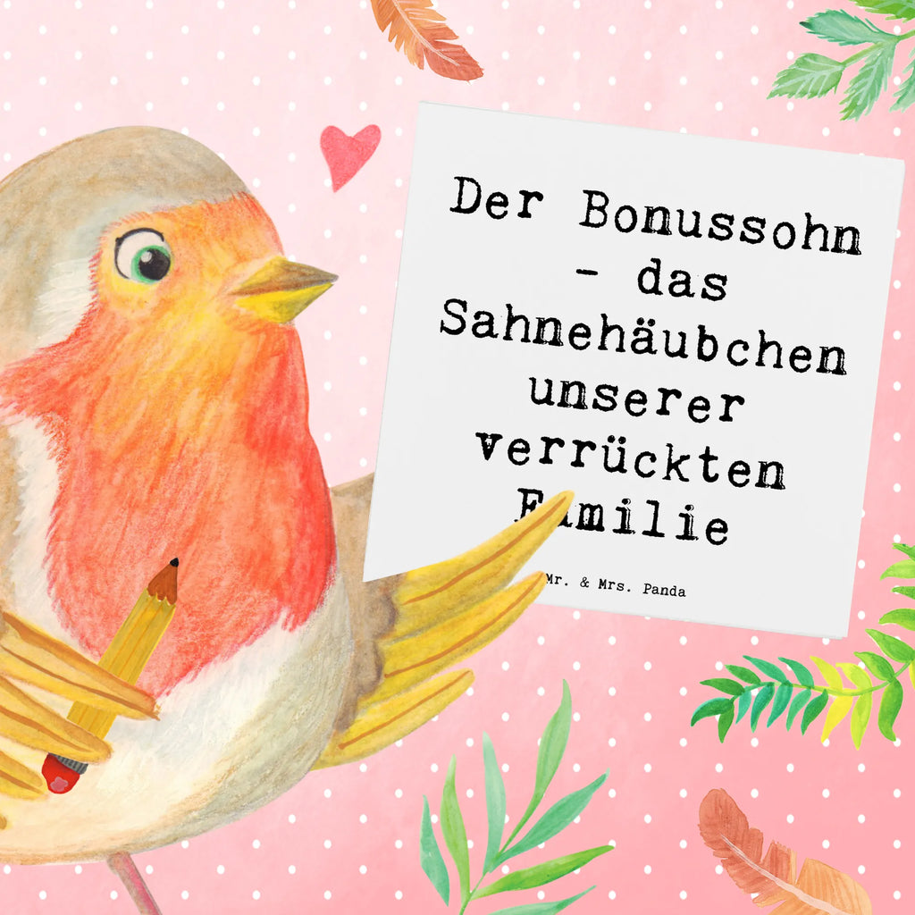 Deluxe Card Saying Der Bonussohn - das Sahnehäubchen unserer verrückten Familie Glückwunschkarte, Grußkarte, Geburtstagskarte, Hochwertige Klappkarte, Hochzeitskarte, Hochwertige Grußkarte, Karte, Klappkarte, Einladungskarte, Familie, Vatertag, Muttertag, Bruder, Schwester, Mama, Papa, Oma, Opa