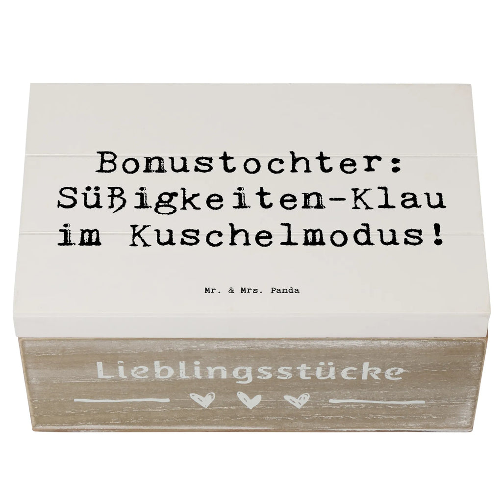 Holzkiste Spruch Bonustochter Überraschungen Erinnerungskiste, Schatulle, Schatzkiste, Geschenkdose, Aufbewahrungsbox, Geschenkbox, Dekokiste, Kiste, Holzkiste, XXL, Truhe, Erinnerungsbox, Familie, Vatertag, Muttertag, Bruder, Schwester, Mama, Papa, Oma, Opa
