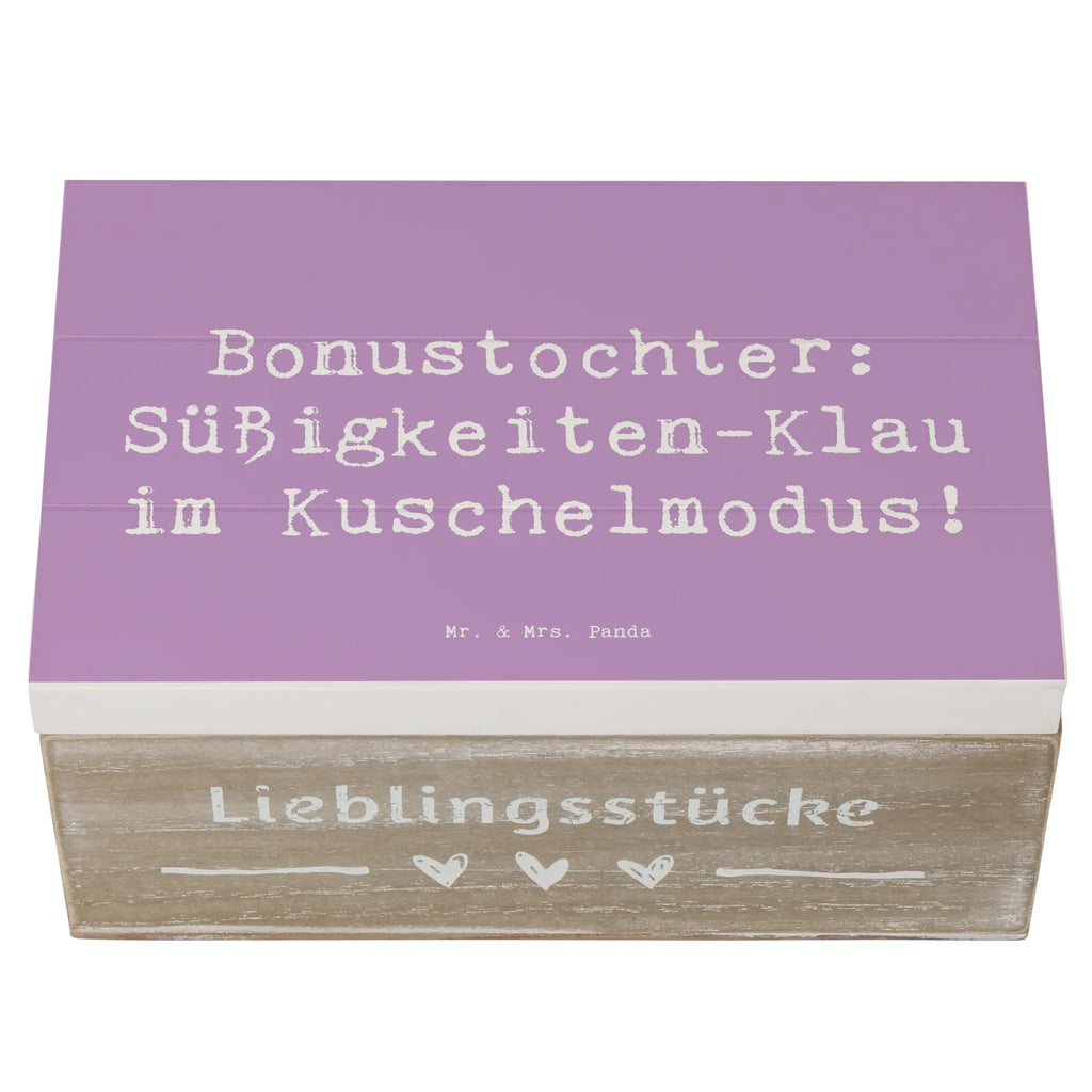 Holzkiste Spruch Bonustochter Überraschungen Erinnerungskiste, Schatulle, Schatzkiste, Geschenkdose, Aufbewahrungsbox, Geschenkbox, Dekokiste, Kiste, Holzkiste, XXL, Truhe, Erinnerungsbox, Familie, Vatertag, Muttertag, Bruder, Schwester, Mama, Papa, Oma, Opa
