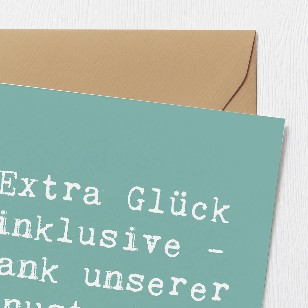 Deluxe Card Saying Extra Glück inklusive - dank unserer Bonustochter! Karte, Hochzeitskarte, Hochwertige Klappkarte, Geburtstagskarte, Hochwertige Grußkarte, Einladungskarte, Glückwunschkarte, Grußkarte, Klappkarte, Familie, Vatertag, Muttertag, Bruder, Schwester, Mama, Papa, Oma, Opa