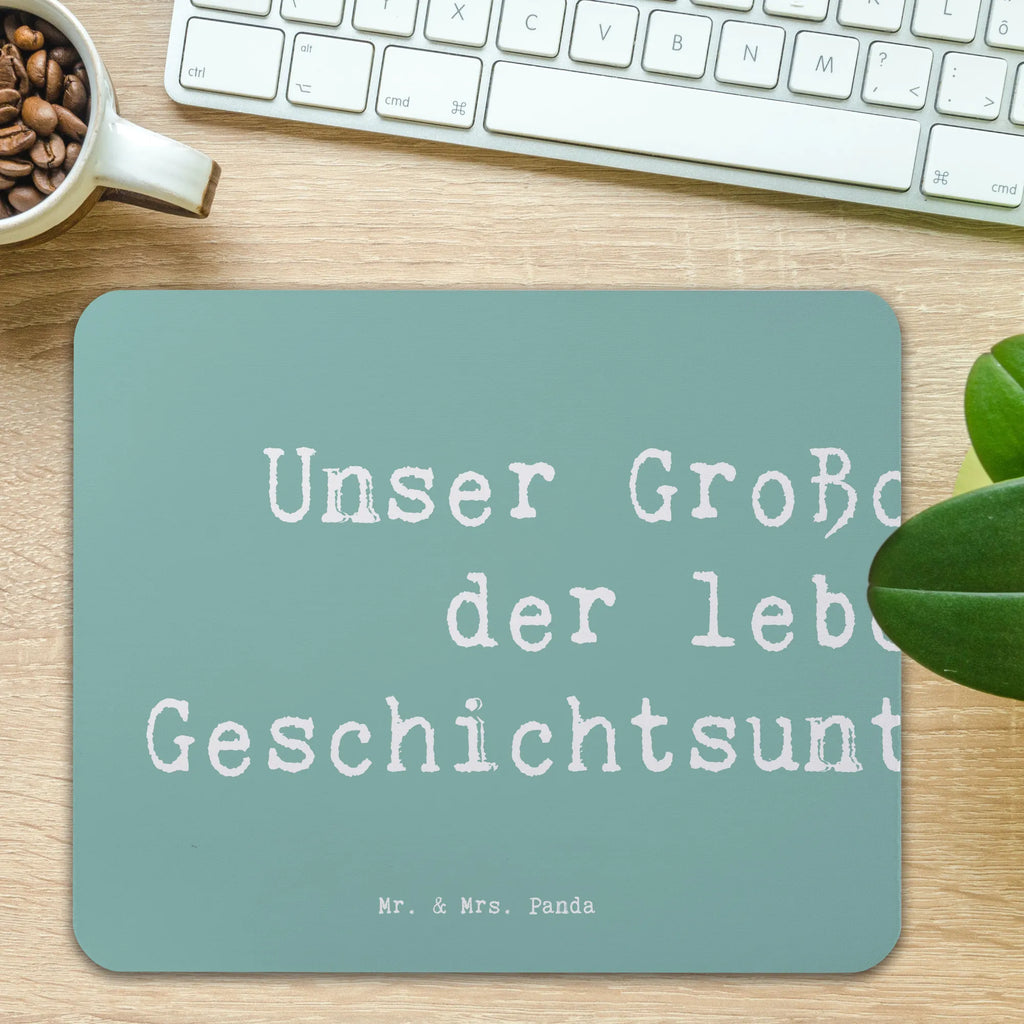 Mouse mat Saying Unser Großonkel - der lebende Geschichtsunterricht. Mousepad, Computer zubehör, Büroausstattung, PC Zubehör, Arbeitszimmer, Mauspad, Einzigartiges Mauspad, Designer Mauspad, Mausunterlage, Mauspad Büro, Familie, Vatertag, Muttertag, Bruder, Schwester, Mama, Papa, Oma, Opa