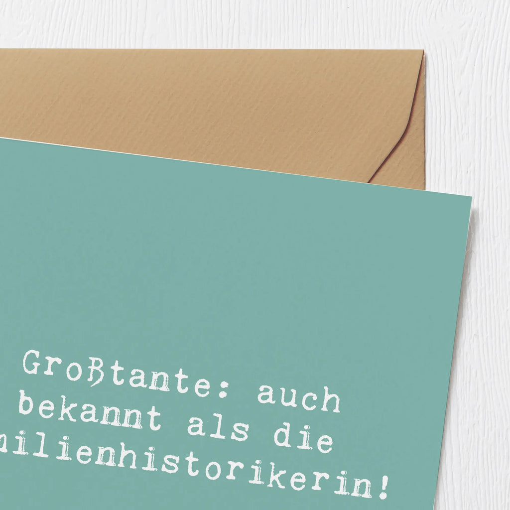 Deluxe Card Saying Großtante: auch bekannt als die Familienhistorikerin! Hochzeitskarte, Glückwunschkarte, Grußkarte, Geburtstagskarte, Karte, Klappkarte, Hochwertige Klappkarte, Einladungskarte, Hochwertige Grußkarte, Familie, Vatertag, Muttertag, Bruder, Schwester, Mama, Papa, Oma, Opa