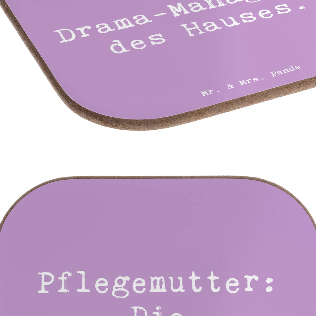 Square coaster Saying Pflegemutter: Die Drama-Managerin des Hauses. Untersetzer, Bierdeckel, Glasuntersetzer, Untersetzer Gläser, Getränkeuntersetzer, Untersetzer aus Holz, Untersetzer für Gläser, Korkuntersetzer, Untersetzer Holz, Holzuntersetzer, Tassen Untersetzer, Untersetzer Design, Familie, Vatertag, Muttertag, Bruder, Schwester, Mama, Papa, Oma, Opa
