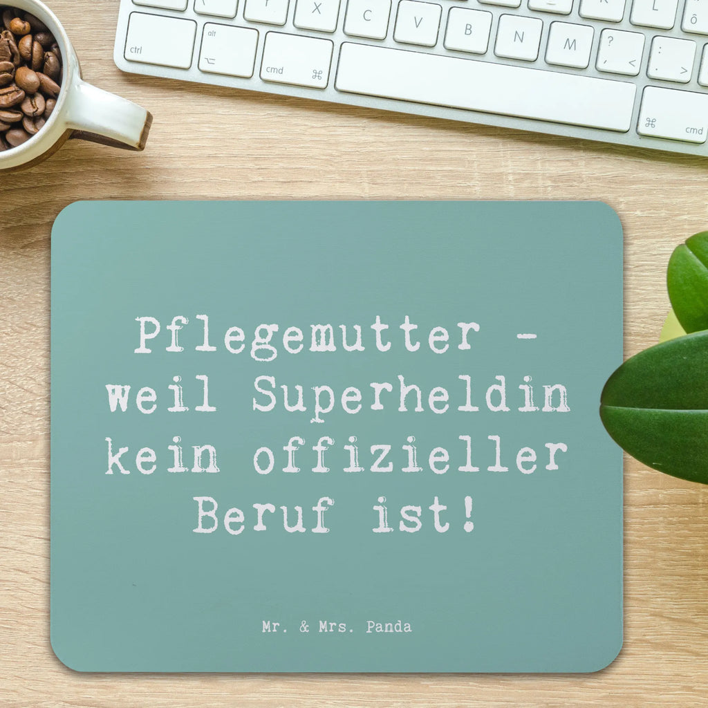 Mouse mat Saying Pflegemutter - weil Superheldin kein offizieller Beruf ist! Mousepad, Computer zubehör, Büroausstattung, PC Zubehör, Arbeitszimmer, Mauspad, Einzigartiges Mauspad, Designer Mauspad, Mausunterlage, Mauspad Büro, Familie, Vatertag, Muttertag, Bruder, Schwester, Mama, Papa, Oma, Opa