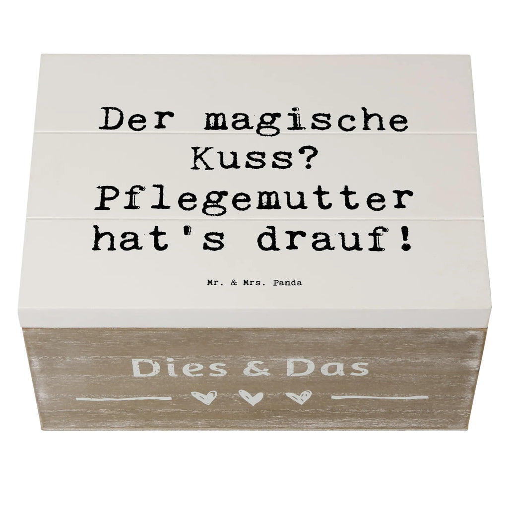 Holzkiste Spruch Pflegemutter Kuss Truhe, Schatulle, Holzkiste, XXL, Erinnerungsbox, Aufbewahrungsbox, Kiste, Geschenkbox, Geschenkdose, Erinnerungskiste, Dekokiste, Schatzkiste, Familie, Vatertag, Muttertag, Bruder, Schwester, Mama, Papa, Oma, Opa