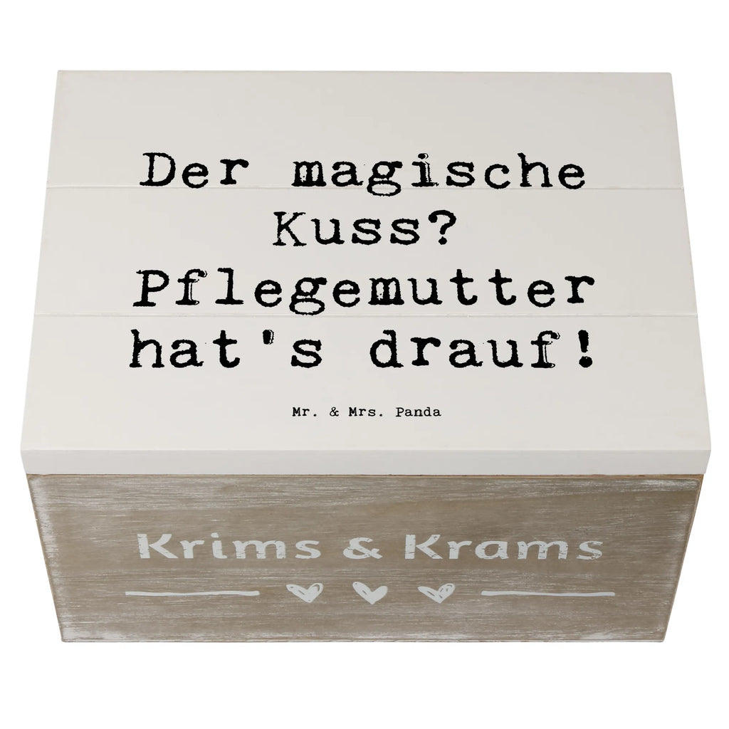 Holzkiste Spruch Pflegemutter Kuss Truhe, Schatulle, Holzkiste, XXL, Erinnerungsbox, Aufbewahrungsbox, Kiste, Geschenkbox, Geschenkdose, Erinnerungskiste, Dekokiste, Schatzkiste, Familie, Vatertag, Muttertag, Bruder, Schwester, Mama, Papa, Oma, Opa