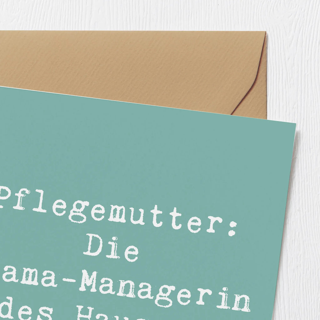 Deluxe Karte Spruch Pflegemutter Managerin Hochwertige Grußkarte, Hochwertige Klappkarte, Glückwunschkarte, Grußkarte, Hochzeitskarte, Einladungskarte, Geburtstagskarte, Karte, Klappkarte, Familie, Vatertag, Muttertag, Bruder, Schwester, Mama, Papa, Oma, Opa