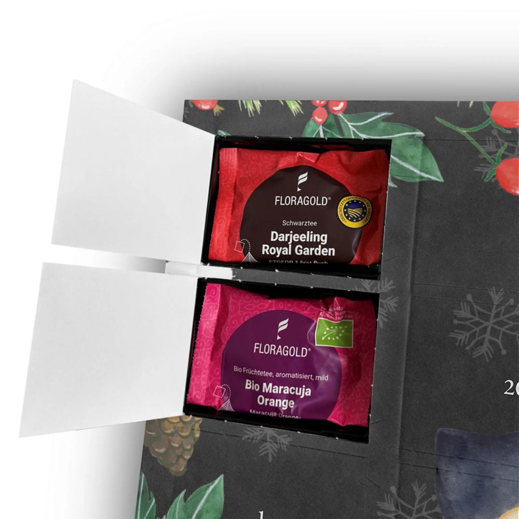 Personalisierter Tee Adventskalender Pinguine Kuss Personalisierter Tee Adventskalender, Freundin, Jahrestag, Verlobung, Liebesgeschenk, Ehefrau, Heiratsantrag, Heiraten, Hocheitstag, Freund, Ehemann, Partner, Liebe, für Ehemann, Mitbringsel, Geschenk für Partner, Hochzeitstag, Valentinstag, Liebesbeweis, für Männer, Geschenk für Freundin, Geschenk für Frauen
