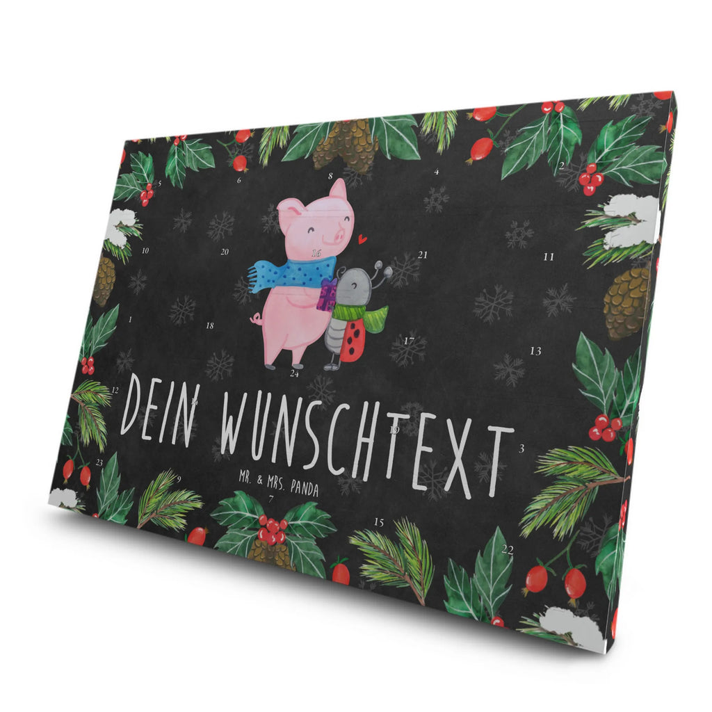Personalisierter Tee Adventskalender Glühschwein Smörle Personalisierter Tee Adventskalender, Advent, Winter, Heiligabend, Wintermotiv, Nikolaus, Weihnachten, Weihnachtsdeko, Kreatives Glühschwein Design, Romantische Geschenkidee Glühwein, Glühwein Ist Köstlich Spruch, Süßer Marienkäfer Gibt Geschenk, Herzliches Marienkäfer Motiv, Winterlicher Glühwein Spruch, Glühwein Liebhaber Geschenk, Handgezeichnetes Glühschwein, Marienkäfer in Winterkleidung, Smörle Der Stolze Marienkäfer