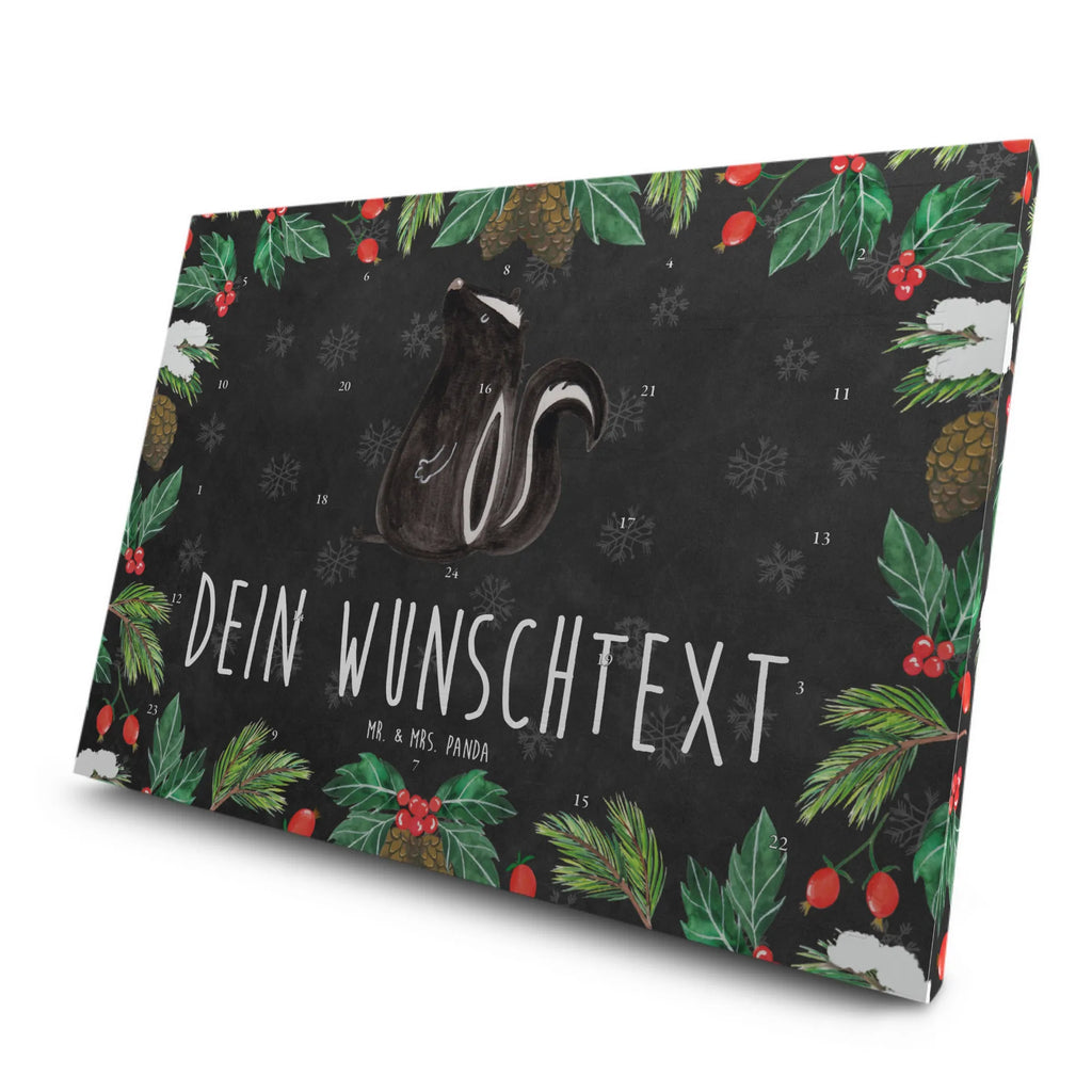 Personalisierter Tee Adventskalender Stinktier Sitzen Personalisierter Tee Adventskalender, Skunk, Stinktier, Besserwisser, Recht, Büro, Stinker, Spruch, Wildtier, Stinki, Raubtier