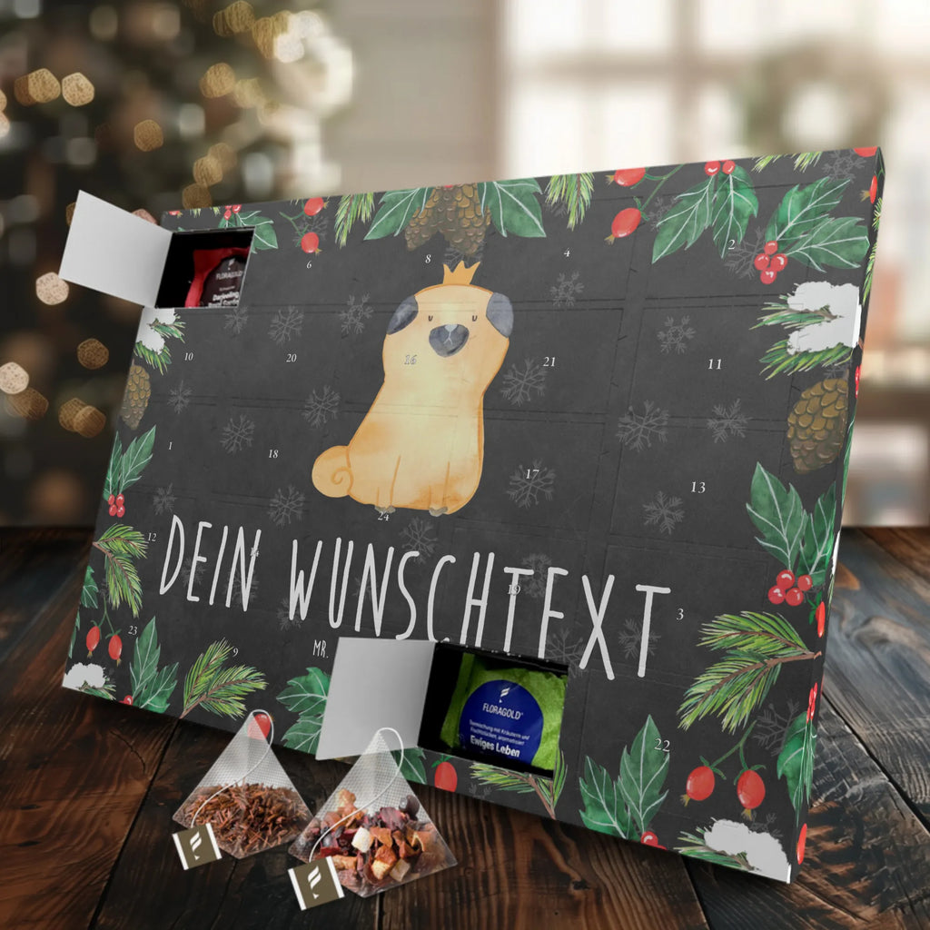 Personalisierter Tee Adventskalender Mops Krone Personalisierter Tee Adventskalender, Hunderasse, Tierliebhaber, Hundemotiv, Haustier, Hundebesitzer, Hund, Sprüche, Hausregel, Allergisch, Mops, Hundebesitzer. Spruch, Kinderlos, Lustig