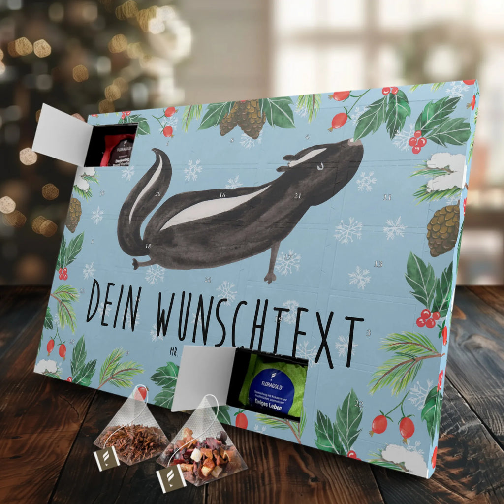 Personalisierter Tee Adventskalender Stinktier Yoga Personalisierter Tee Adventskalender, Skunk, Stinktier, Yoga, Stinki, Raubtier, Liebe, Lebe, Namaste, Wildtier, Stinker, Lache