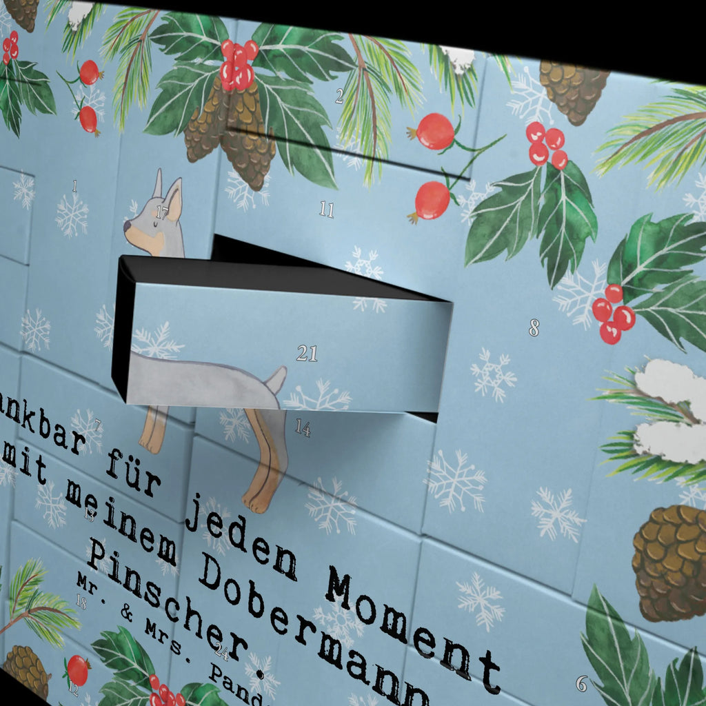 Befüllbarer Adventskalender Dobermann Pinscher Moment Adventskalender ohne Inhalt, Adventskalender Karton, Adventskalender leer, Erwachsenen Adventskalender, Adventskalender Zum Befüllen, Weihnachtskalender Zum Befüllen, Weihnachtskalender, Geschenke Adventskalender, Adventskalender Boxen, Weihnachtskalender Selbst Befüllen, Adventskalender Schachteln, Geschenkekalender, Adventskalender Zum Füllen, Adventskalender Deko, Adventskalender für Erwachsene, Adventskalender Box, Adventskalender Schachtel, Adventskalender, Karton Adventskalender, Befüllbarer Adventskalender, Leerer Adventskalender, Schachtel Adventskalender, Weihnachtskalender Boxen, Diy Adventskalender, Weihnachtskalender Schachteln, Adventskalender 24 Boxen, Adventskalender mit 24 Schachteln, Tisch Adventskalender, Adventskalender Selbst Befüllen, Adventskalender Zum Selbst Befüllen, Adventskalender Zum Aufstellen, Bastel Adventskalender, Kalender Zum Befüllen, Geschenk, Schenken, Hund, Hunderasse, Rassehund, Hundebesitzer, Tierfreund, Welpe, Dobermann Pinscher