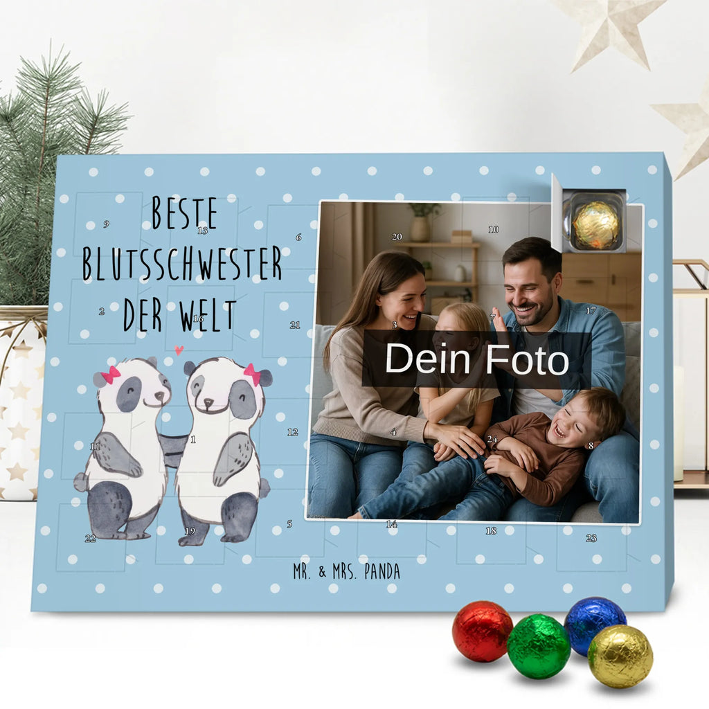 Personalisierter Schoko Foto Adventskalender Panda Beste Blutsschwester der Welt Personalisierter Schoko Foto Adventskalender, Geschenkidee, Geschenk, Schenken, Mitbringsel, Geburtstag, Geburtstagsgeschenk, für, Danke, Dankeschön, Bedanken, Freude machen, Geschenktipp, Geschwister, Liebe, Schwesterherz, Tochter, Sister, Bae, Schwestern, Beste, Schwester, Blutsgeschwister, Freundin, Familie, Kleinigkeit, Blutsschwester