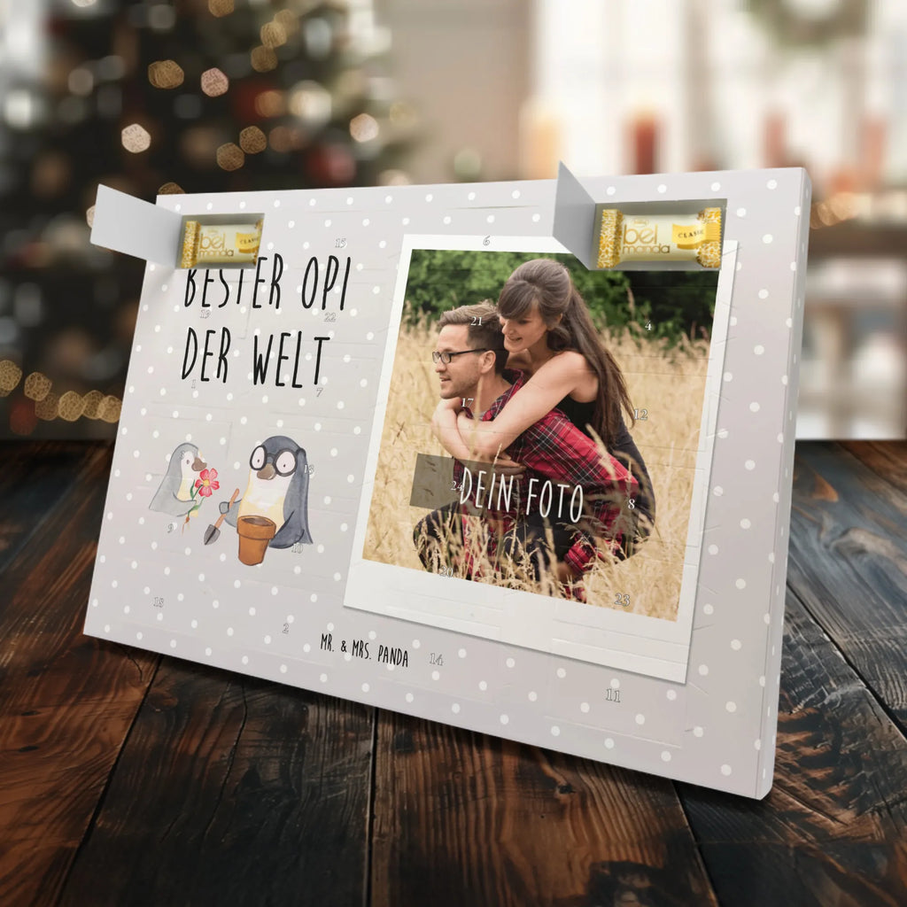 Personalisierter Marzipan Foto Adventskalender Pinguin Bester Opi der Welt Personalisierter Marzipan Foto Adventskalender, für, Dankeschön, Geschenk, Schenken, Geburtstag, Geburtstagsgeschenk, Geschenkidee, Danke, Bedanken, Mitbringsel, Freude machen, Geschenktipp, Nichte, Opi. Großpapa, Großeltern, Bester, Neffe, Grossvater, Opa, Großvater, Oppi, Kleinigkeit, Oppa