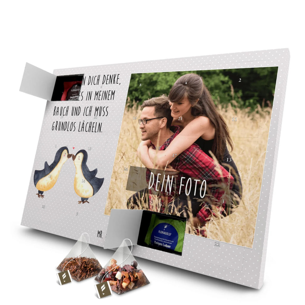 Personalisierter Tee Foto Adventskalender Pinguine Kuss Personalisierter Tee Foto Adventskalender, Freundin, Freund, Liebe, Liebesgeschenk, Jahrestag, Verlobung, Partner, Ehemann, Ehefrau, Heiraten, Heiratsantrag, Hocheitstag, für Ehemann, Liebesbeweis, Valentinstag, Mitbringsel, Geschenk für Frauen, Hochzeitstag, Geschenk für Freundin, Geschenk für Partner, für Männer