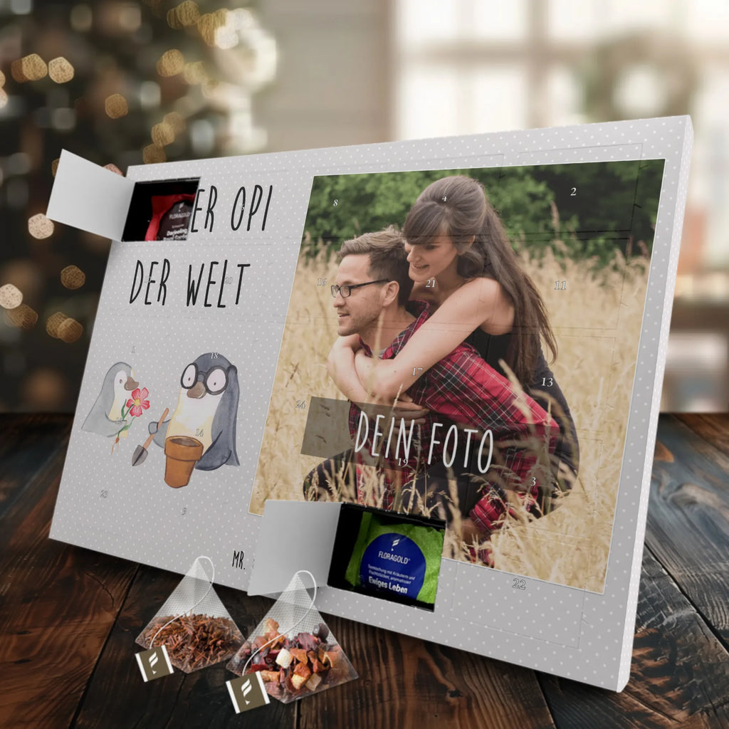 Personalisierter Tee Foto Adventskalender Pinguin Bester Opi der Welt Personalisierter Tee Foto Adventskalender, Geschenkidee, Geschenk, Schenken, Mitbringsel, Geburtstag, Geburtstagsgeschenk, für, Danke, Dankeschön, Bedanken, Freude machen, Geschenktipp, Bester, Oppi, Kleinigkeit, Grossvater, Neffe, Opi. Großpapa, Opa, Oppa, Großeltern, Großvater, Nichte