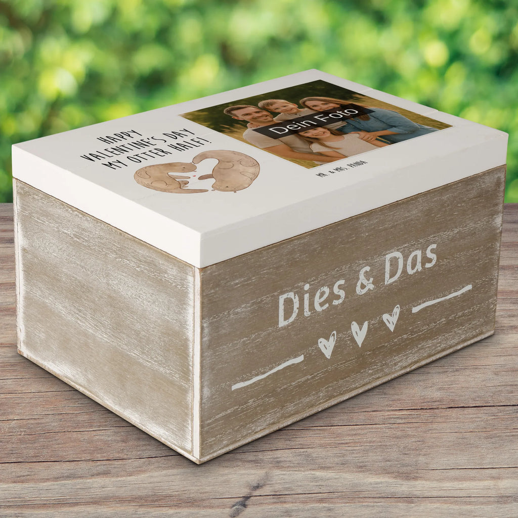 Personalisierte Foto Holzkiste Otter Valentine Personalisierte Foto Holzkiste, Liebe, Partner, Freund, Freundin, Ehemann, Ehefrau, Heiraten, Verlobung, Heiratsantrag, Liebesgeschenk, Jahrestag, Hocheitstag, Mitbringsel, Valentinstag, für Ehemann, Hochzeitstag, Geschenk für Partner, Geschenk für Frauen, für Männer, Geschenk für Freundin, Liebesbeweis