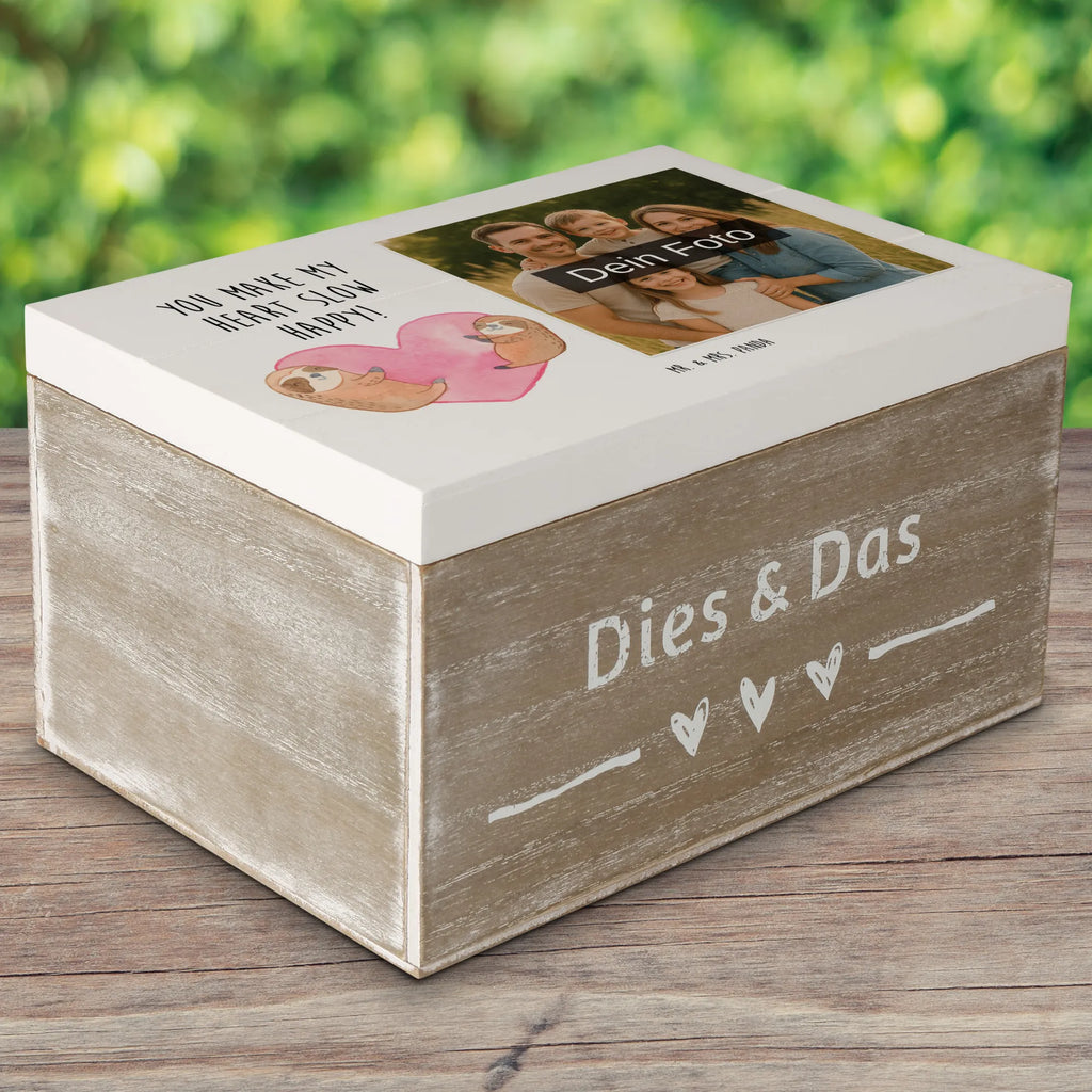 Personalized Photo Wooden Box sloths Heart Personalisierte Foto Holzkiste, Liebe, Partner, Freund, Freundin, Ehemann, Ehefrau, Heiraten, Verlobung, Heiratsantrag, Liebesgeschenk, Jahrestag, Hocheitstag, Geschenk für Freundin, Geschenk für Frauen, Valentinstag, für Ehemann, Mitbringsel, für Männer, Liebesbeweis, Geschenk für Partner, Hochzeitstag