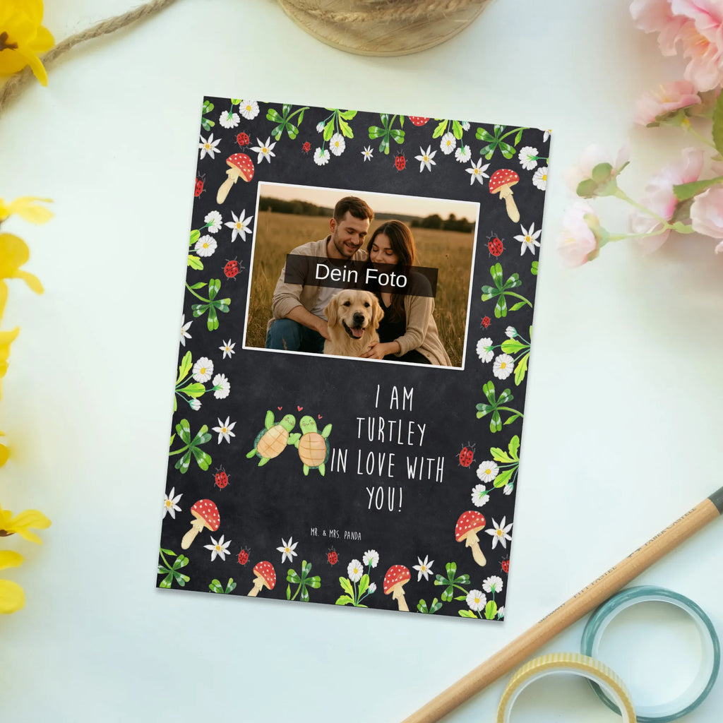Personalisierte Foto Postkarte Schildkröten Paar Personalisierte Foto Postkarte, Liebe, Partner, Freund, Freundin, Ehemann, Ehefrau, Heiraten, Verlobung, Heiratsantrag, Liebesgeschenk, Jahrestag, Hocheitstag, für Männer, für Ehemann, Valentinstag, Geschenk für Freundin, Geschenk für Frauen, Geschenk für Partner, Hochzeitstag, Liebesbeweis, Mitbringsel