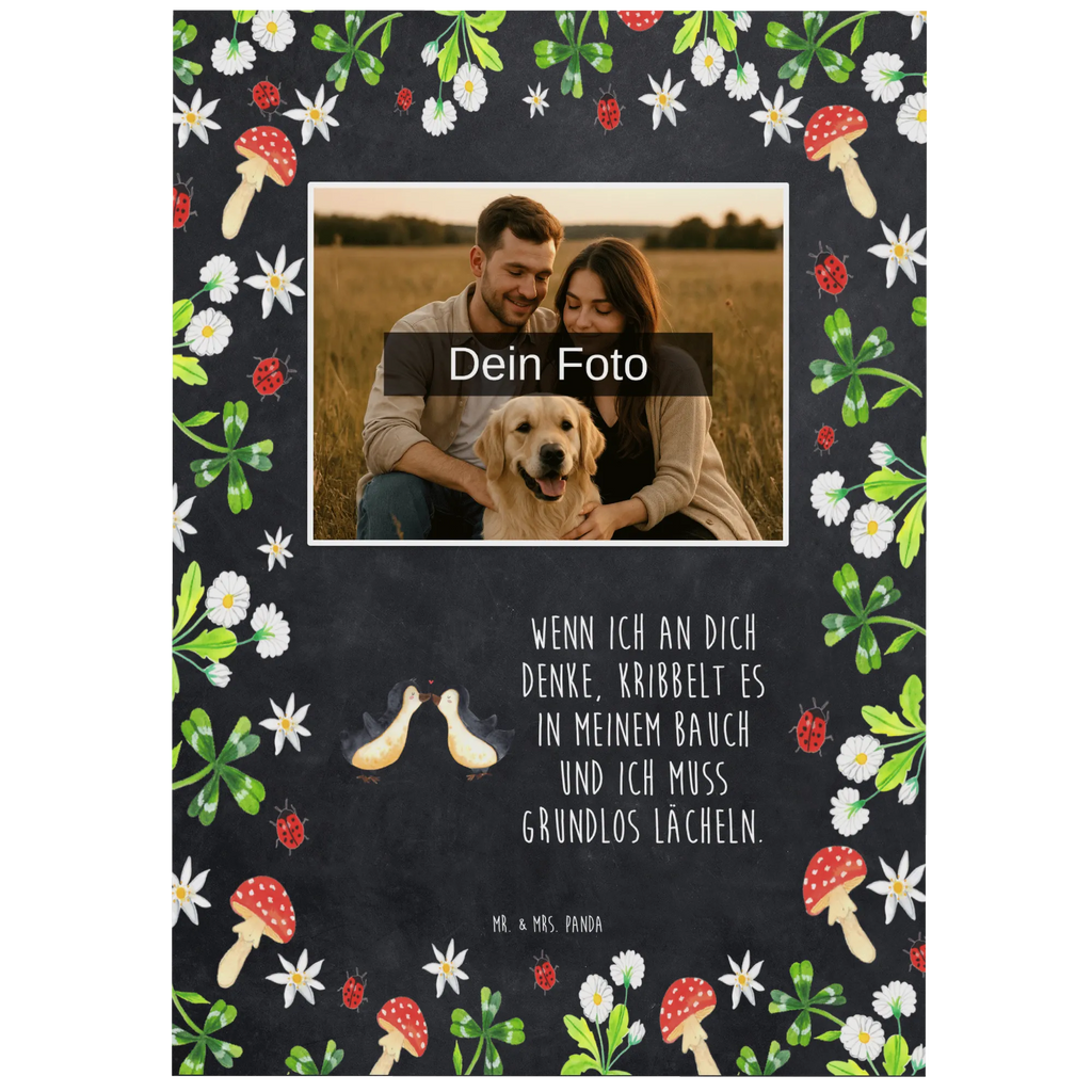 Personalisierte Foto Postkarte Pinguine Kuss Personalisierte Foto Postkarte, Liebe, Partner, Freund, Freundin, Ehemann, Ehefrau, Heiraten, Verlobung, Heiratsantrag, Liebesgeschenk, Jahrestag, Hocheitstag, Valentinstag, Geschenk für Frauen, Hochzeitstag, Mitbringsel, Geschenk für Freundin, Geschenk für Partner, Liebesbeweis, für Männer, für Ehemann