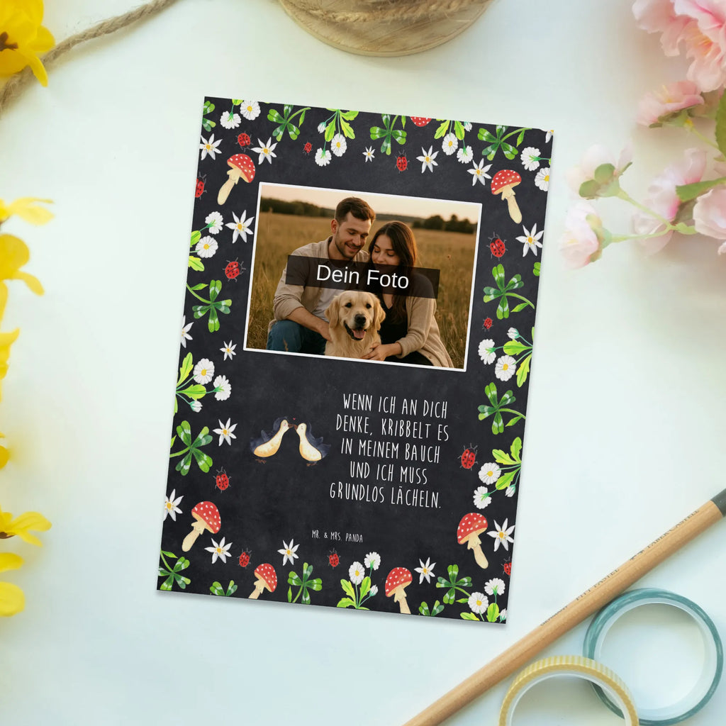 Personalisierte Foto Postkarte Pinguine Kuss Personalisierte Foto Postkarte, Liebe, Partner, Freund, Freundin, Ehemann, Ehefrau, Heiraten, Verlobung, Heiratsantrag, Liebesgeschenk, Jahrestag, Hocheitstag, Valentinstag, Geschenk für Frauen, Hochzeitstag, Mitbringsel, Geschenk für Freundin, Geschenk für Partner, Liebesbeweis, für Männer, für Ehemann