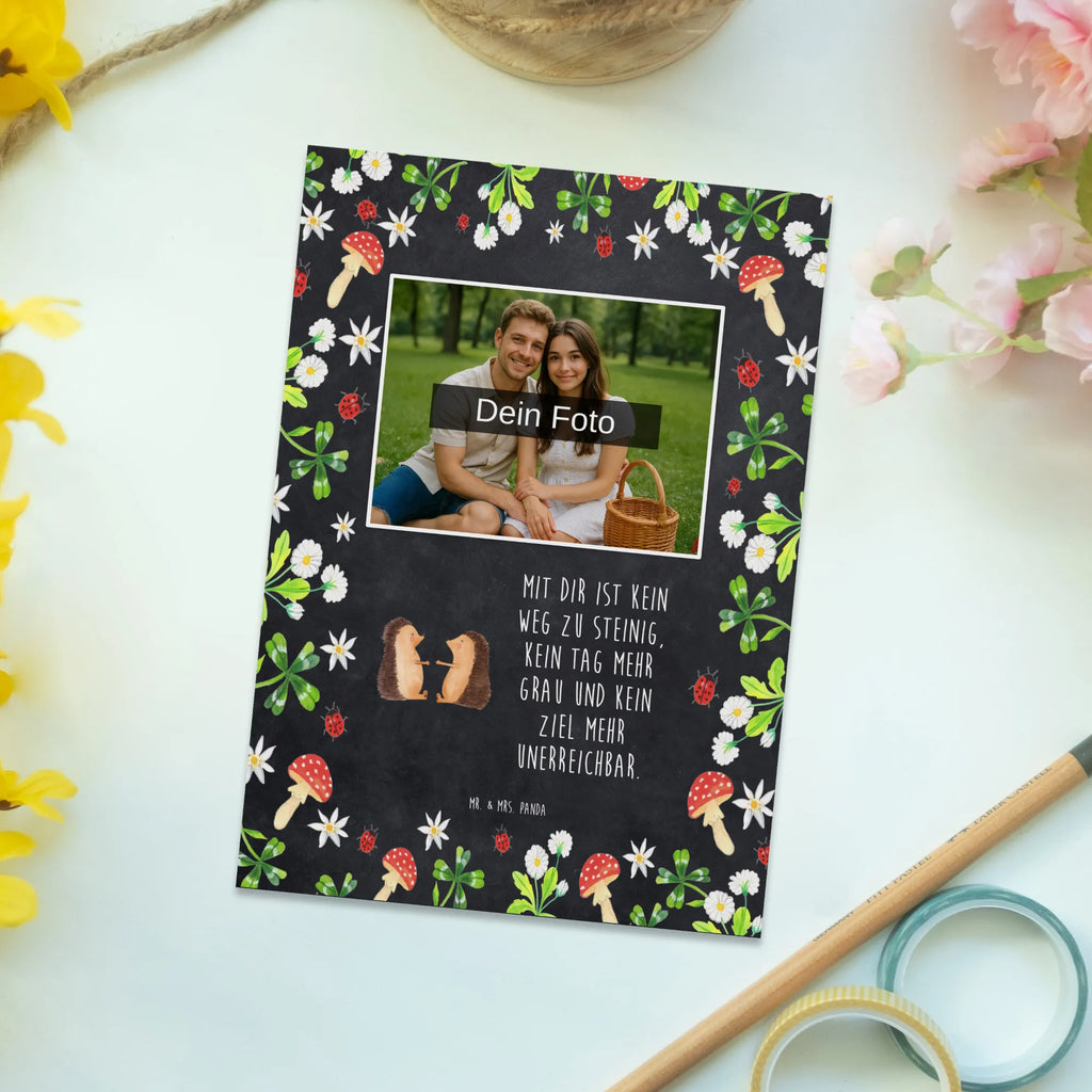 Personalisierte Foto Postkarte Igel Liebe Personalisierte Foto Postkarte, Liebe, Partner, Freund, Freundin, Ehemann, Ehefrau, Heiraten, Verlobung, Heiratsantrag, Liebesgeschenk, Jahrestag, Hocheitstag, Verheiratet, Hochzeit, Geschenk, Liebesbeweis, Verlobt, Hochzeitstag, Verliebt, Igel