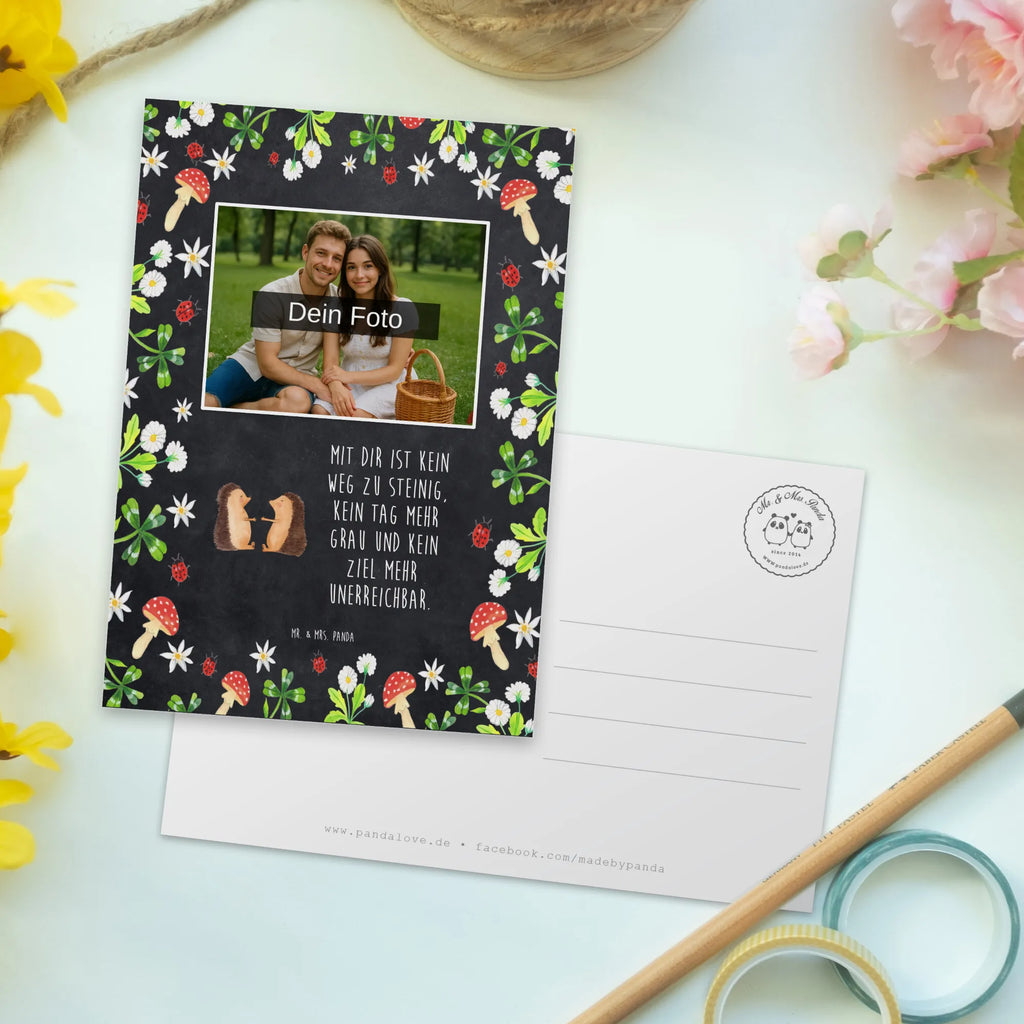 Personalisierte Foto Postkarte Igel Liebe Personalisierte Foto Postkarte, Liebe, Partner, Freund, Freundin, Ehemann, Ehefrau, Heiraten, Verlobung, Heiratsantrag, Liebesgeschenk, Jahrestag, Hocheitstag, Verheiratet, Hochzeit, Geschenk, Liebesbeweis, Verlobt, Hochzeitstag, Verliebt, Igel
