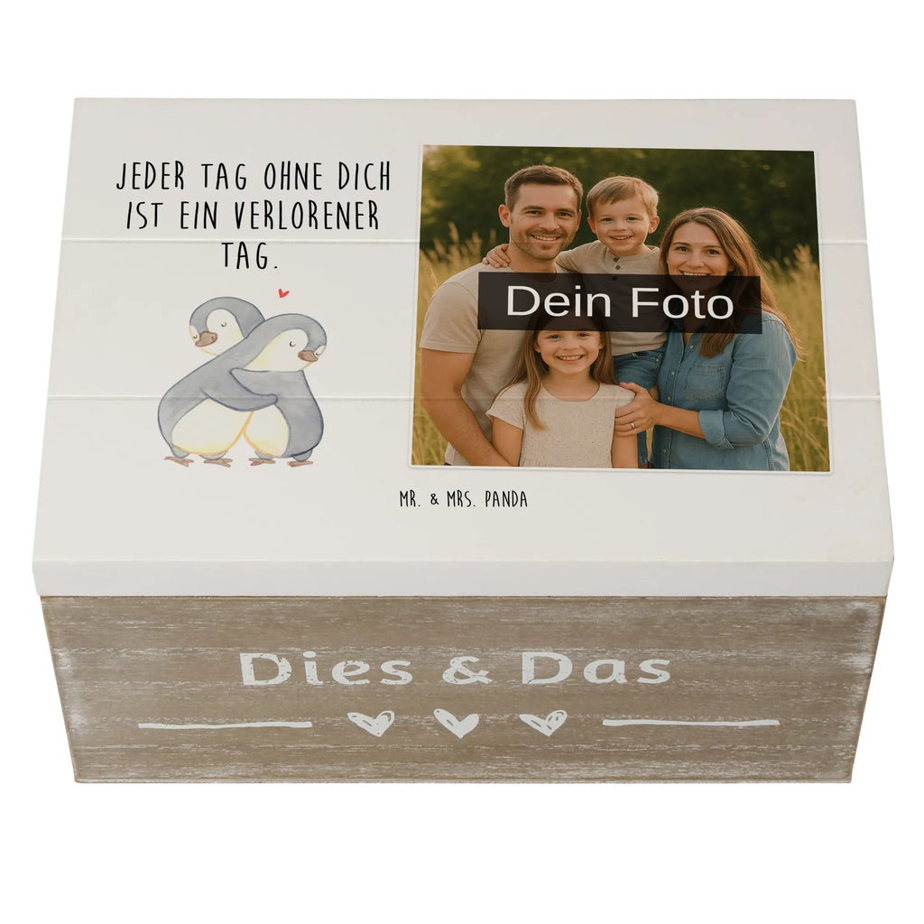 Personalisierte Foto Holzkiste Pinguine Kuscheln Personalisierte Foto Holzkiste, Liebe, Partner, Freund, Freundin, Ehemann, Ehefrau, Heiraten, Verlobung, Heiratsantrag, Liebesgeschenk, Jahrestag, Hocheitstag, Liebesbeweis, Hochzeitstag, Geschenk für Partner, Mitbringsel, Geschenk für Freundin, für Ehemann, Valentinstag, für Männer, Geschenk für Frauen