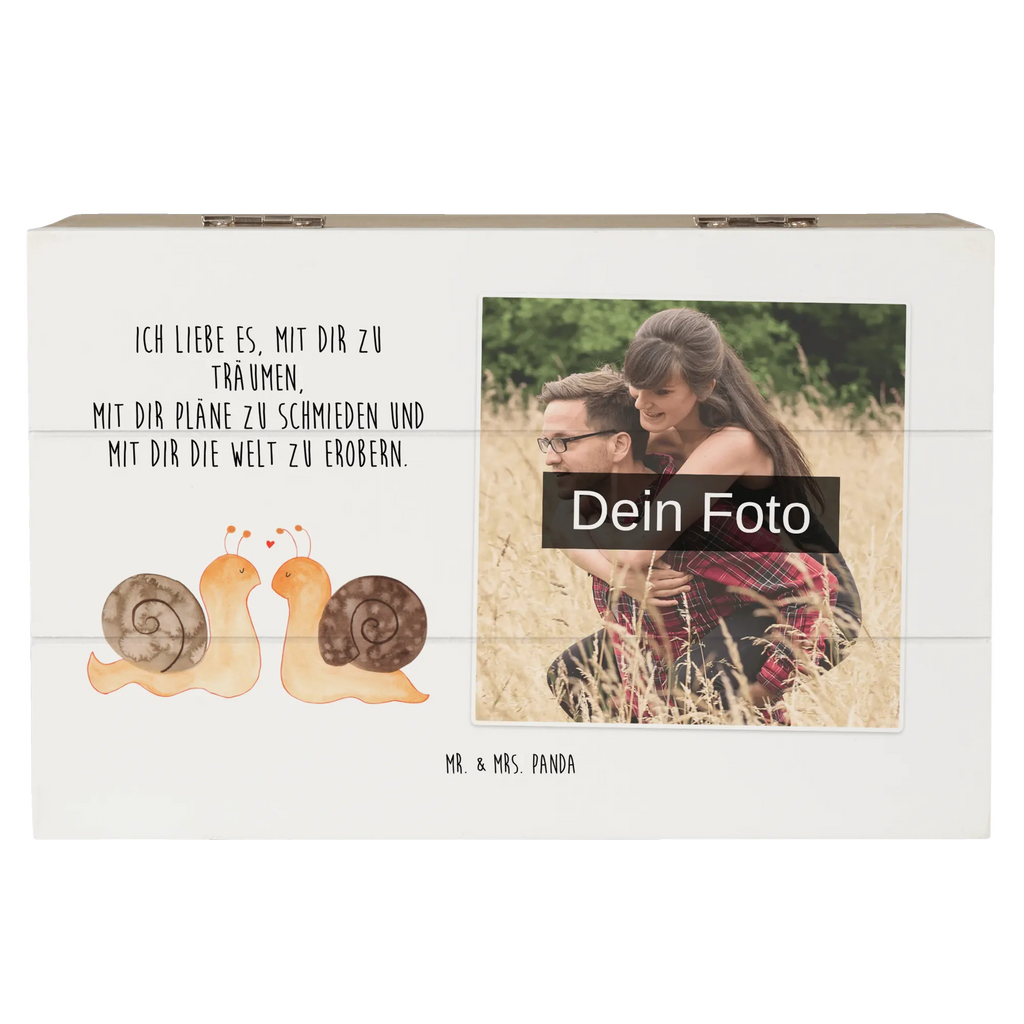 Personalisierte Foto Holzkiste Schnecken Liebe Personalisierte Foto Holzkiste, Liebe, Partner, Freund, Freundin, Ehemann, Ehefrau, Heiraten, Verlobung, Heiratsantrag, Liebesgeschenk, Jahrestag, Hocheitstag