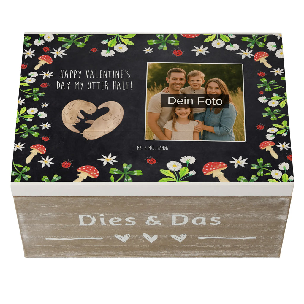 Personalisierte Foto Holzkiste Otter Valentine Personalisierte Foto Holzkiste, Liebe, Partner, Freund, Freundin, Ehemann, Ehefrau, Heiraten, Verlobung, Heiratsantrag, Liebesgeschenk, Jahrestag, Hocheitstag, Mitbringsel, Valentinstag, für Ehemann, Hochzeitstag, Geschenk für Partner, Geschenk für Frauen, für Männer, Geschenk für Freundin, Liebesbeweis