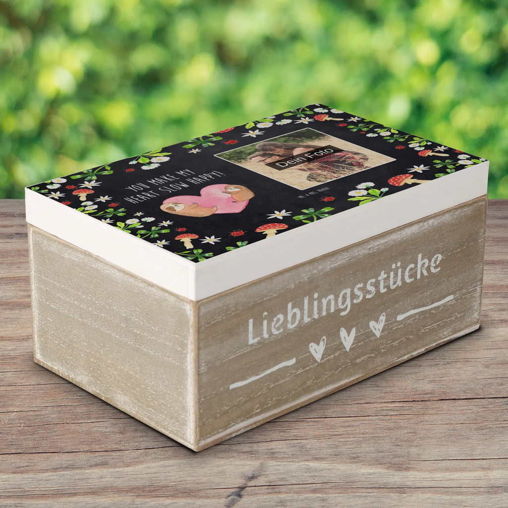 Personalized Photo Wooden Box sloths Heart Personalisierte Foto Holzkiste, Liebe, Partner, Freund, Freundin, Ehemann, Ehefrau, Heiraten, Verlobung, Heiratsantrag, Liebesgeschenk, Jahrestag, Hocheitstag, Geschenk für Freundin, Geschenk für Frauen, Valentinstag, für Ehemann, Mitbringsel, für Männer, Liebesbeweis, Geschenk für Partner, Hochzeitstag
